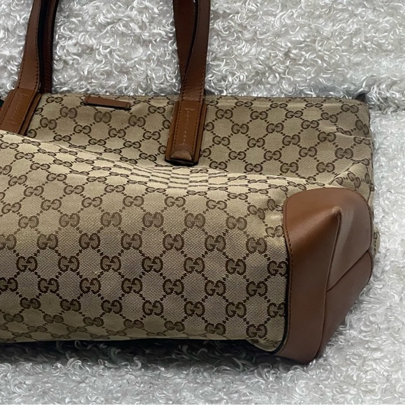 Gucci GG Canvas Shopper Tote Bag - Picture 9 of 16